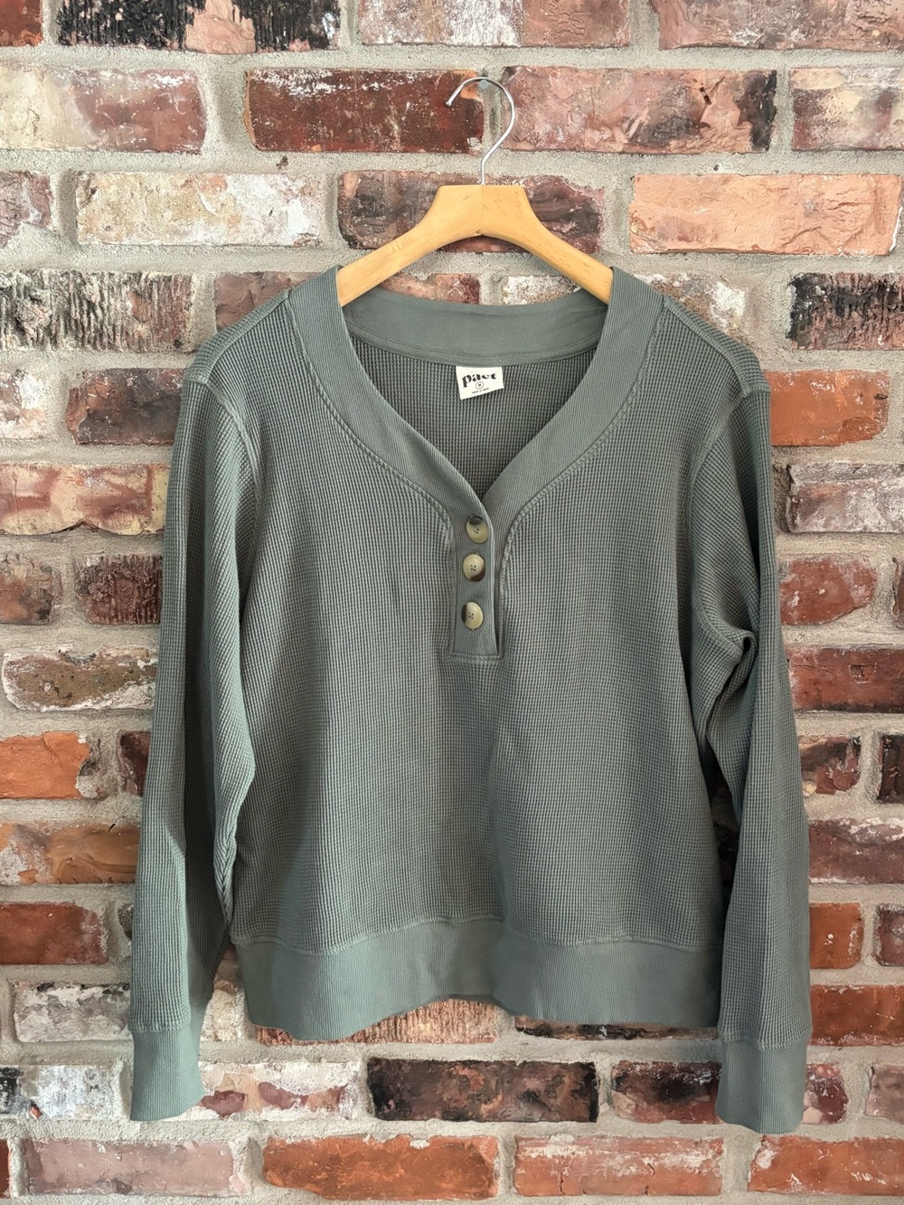 Pact Organic Green Cotton Henley Thermal Waffle Knit Shirt Top, M